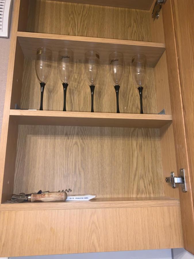 K76 - Very Nice 2-Bedrooms Apartment -2 Big Beds-1 Single Bed Тарту Экстерьер фото